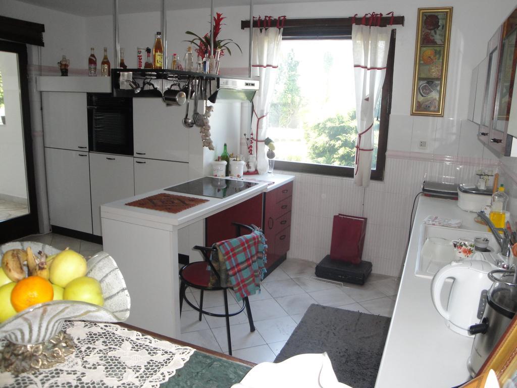 Leisure House Jovovic Βίλα Bar Δωμάτιο φωτογραφία